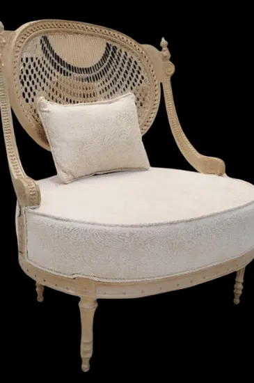Elegant Classic Chair